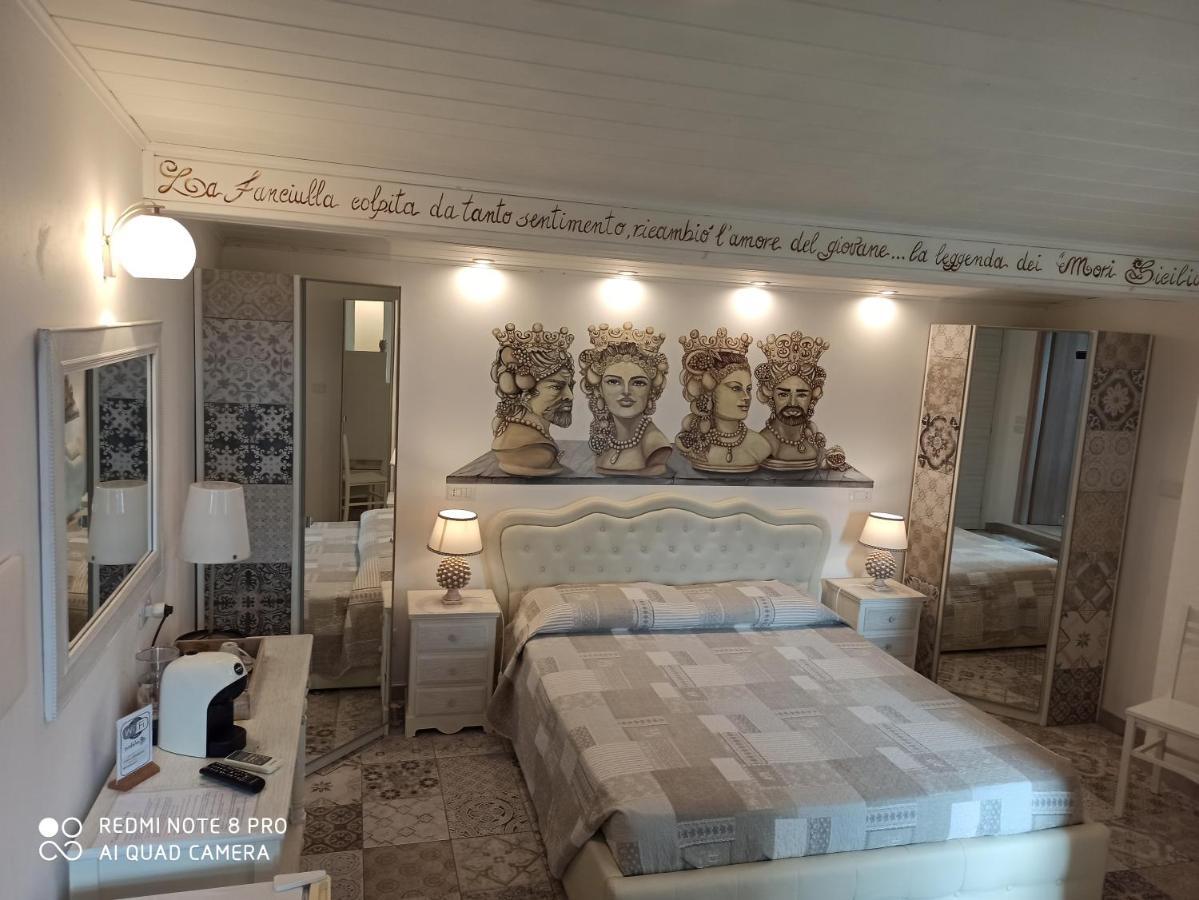 B&B Triskeles Джардини-Наксос Экстерьер фото
